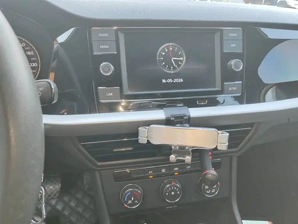 Volkswagen Lavida 2019 1.5L Automatic Comfort Edition China VI фото 13