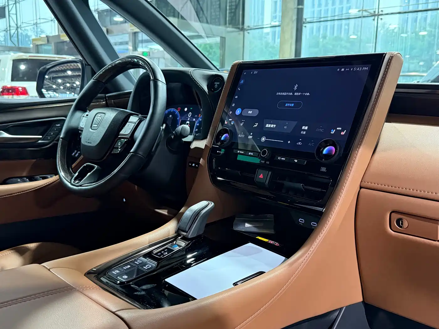 Toyota Vellfire 2024 Crown Hybrid 2.5L Executive Premium Edition фото 10
