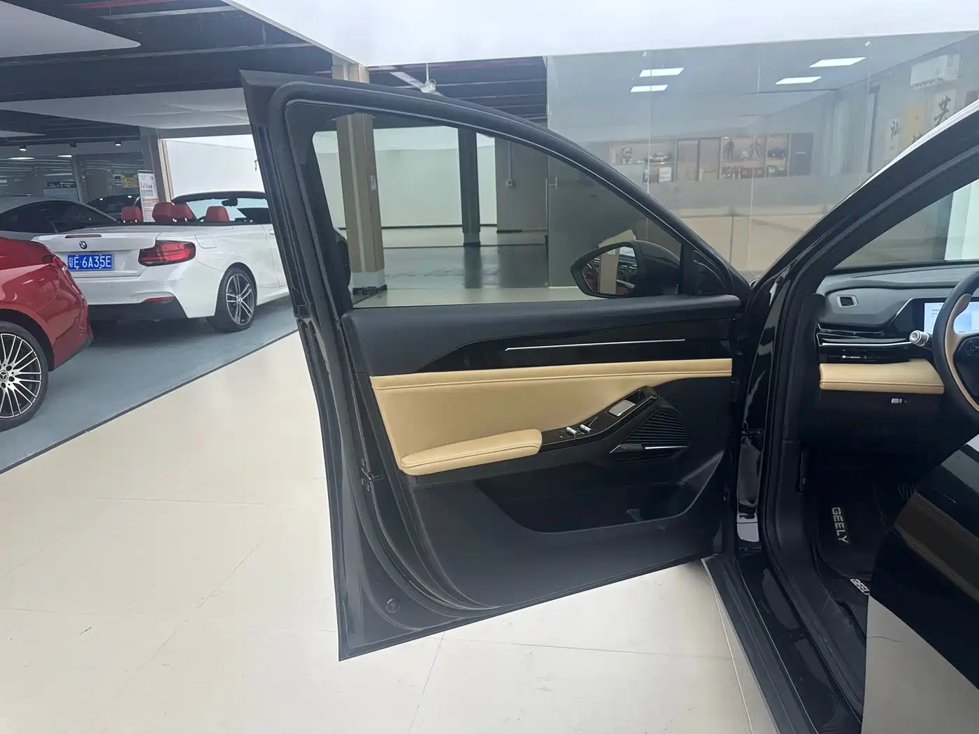 Geely Galaxy Galaxy L6 2024 125km PLUS Soaring Dragon Edition фото 14