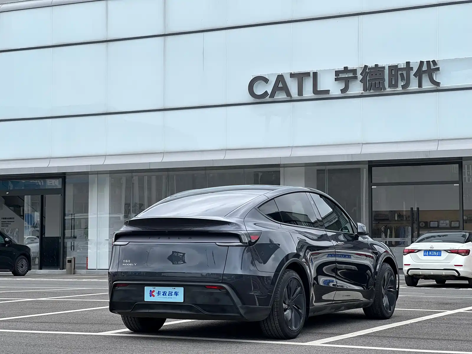 Фото 2 - Tesla Model Y