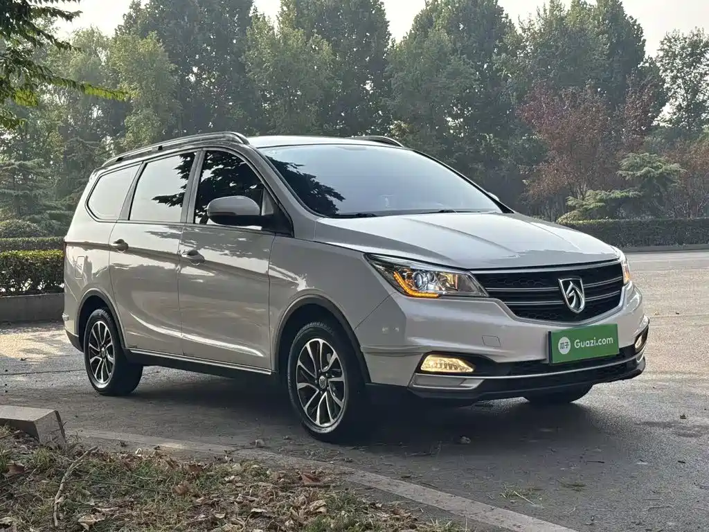 Фото 4 - Baojun 730