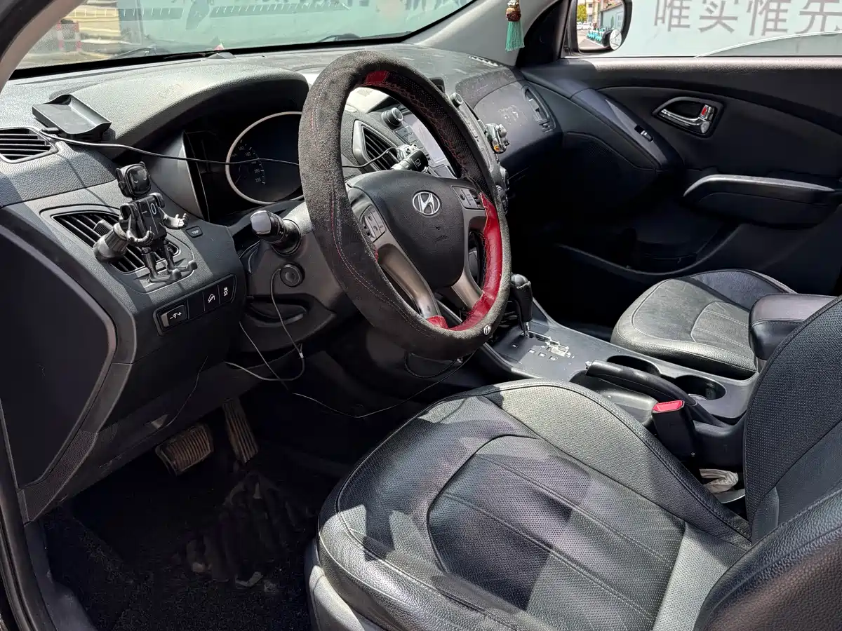 Hyundai Beijing Hyundai ix35 2013 2.0L Auto 2WD Smart GLS China IV фото 6