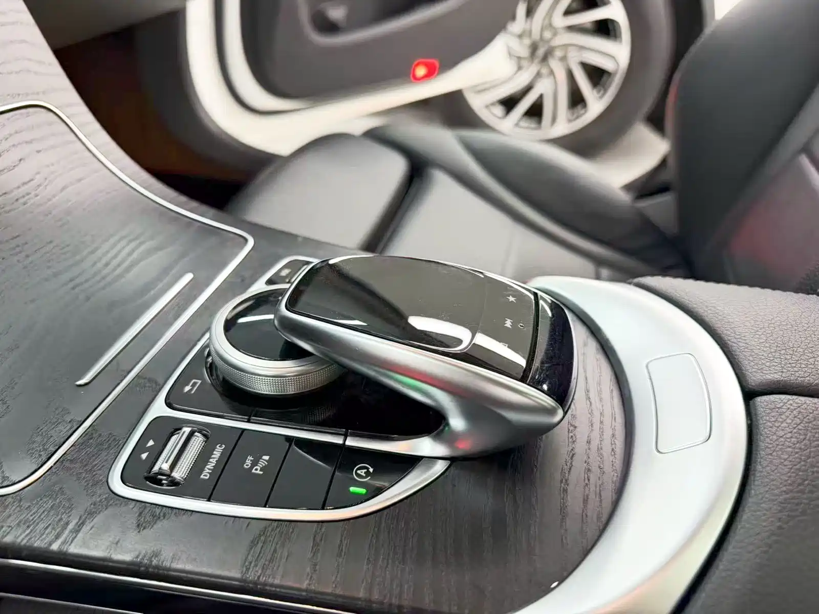 Фото 11 - Mercedes-Benz C-Class