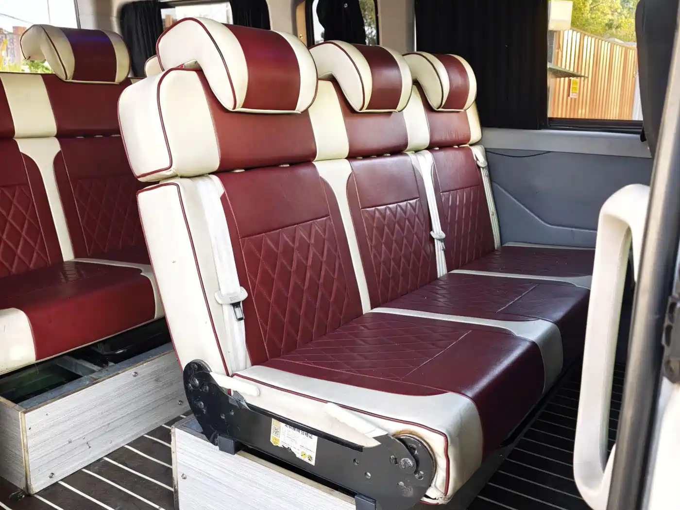 SAIC Maxus Xintu V80 2024 Model PRO Business 6AMT Long Wheelbase Medium Roof 147Ps 9-seater Three-row Non-commercial фото 8