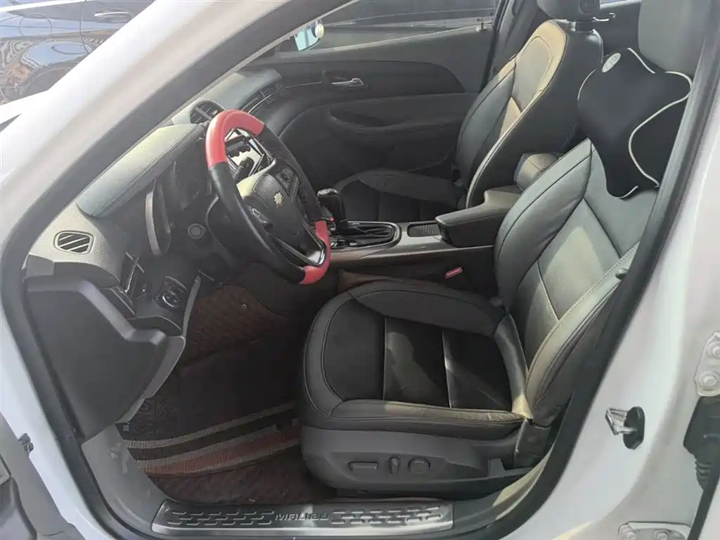 Chevrolet Malibu 2014 2.0L Automatic Luxury фото 15