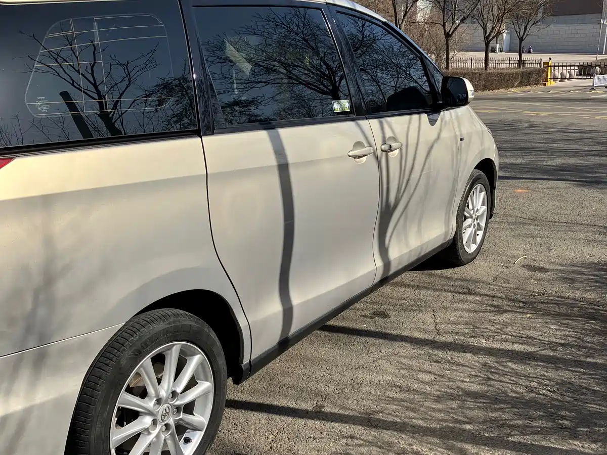 Toyota Previa 2012 2.4L 7-Seater Luxury Edition фото 8