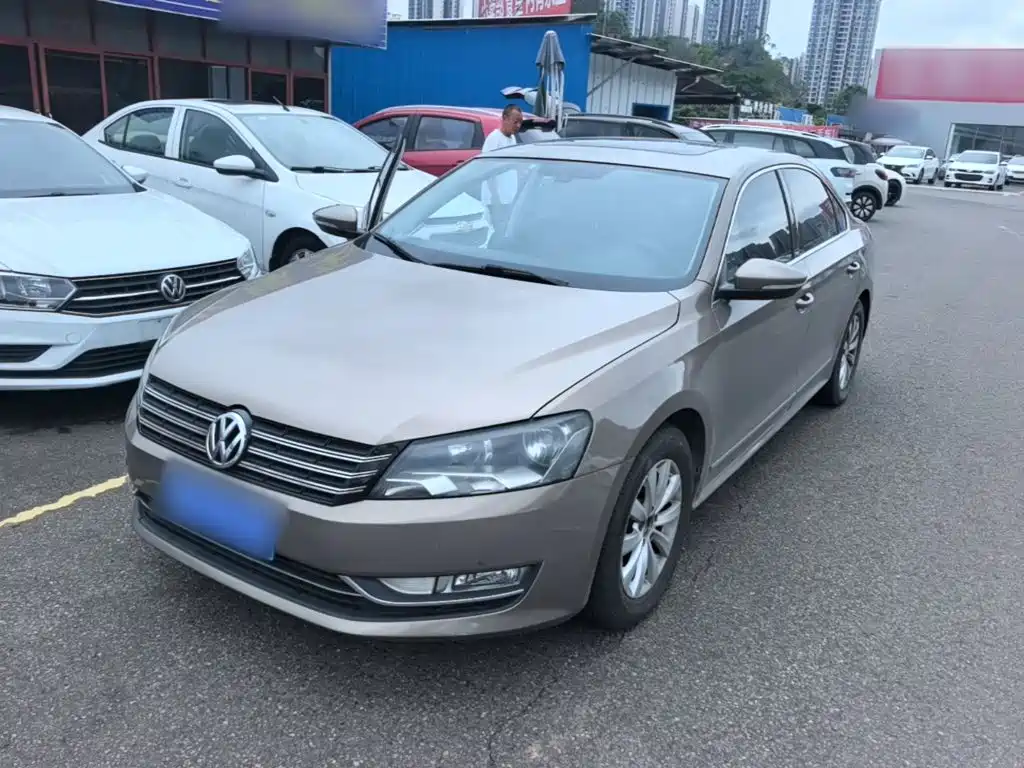Фото 1 - Volkswagen Passat