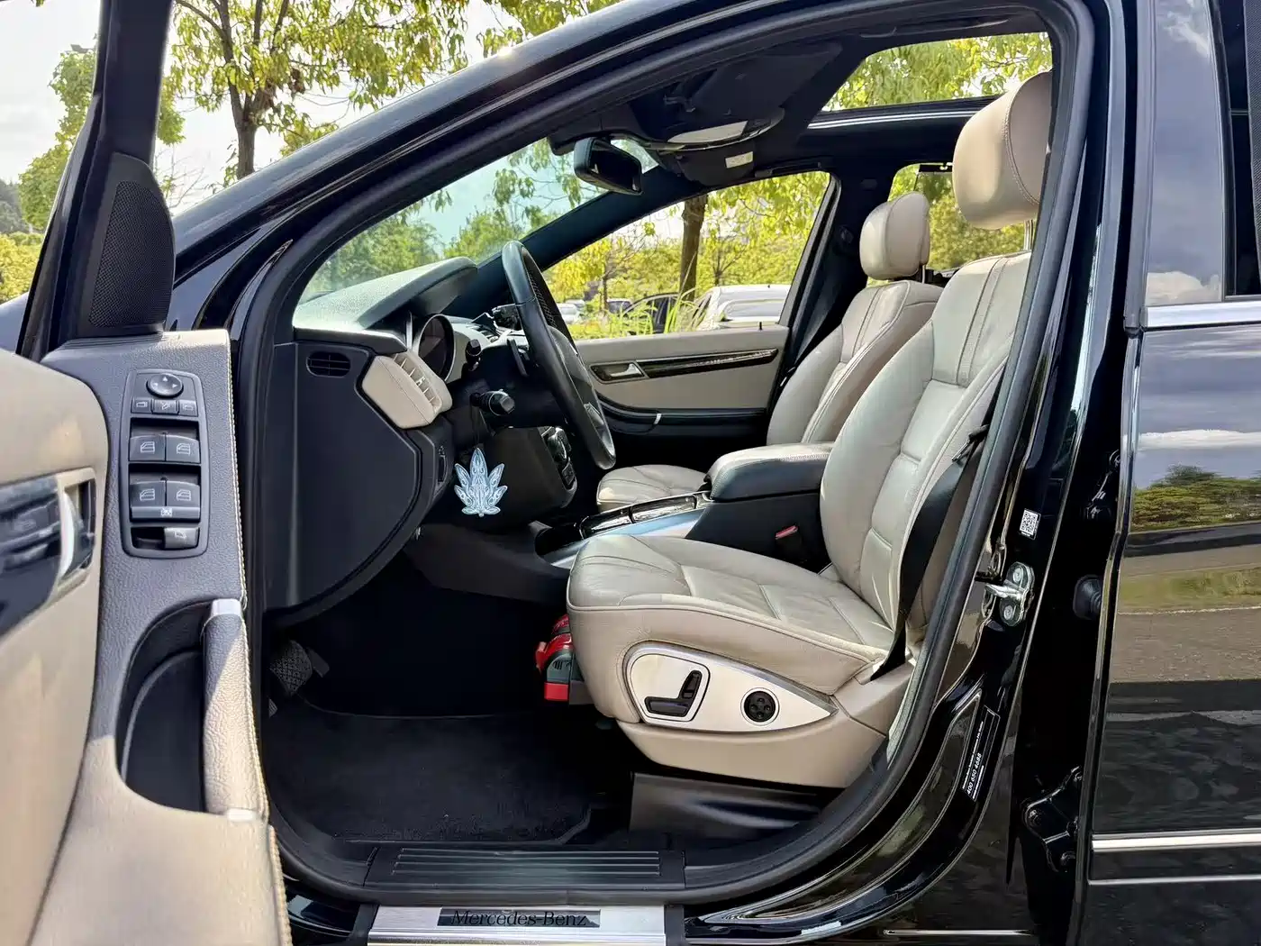 Mercedes-Benz R-Class 2014 R 320 4MATIC Luxury фото 5