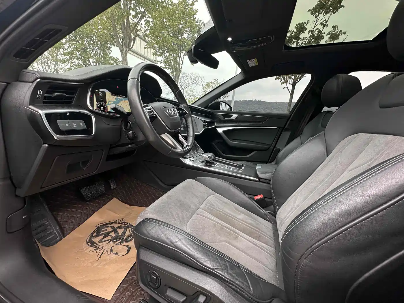 Фото 5 - Audi A6L