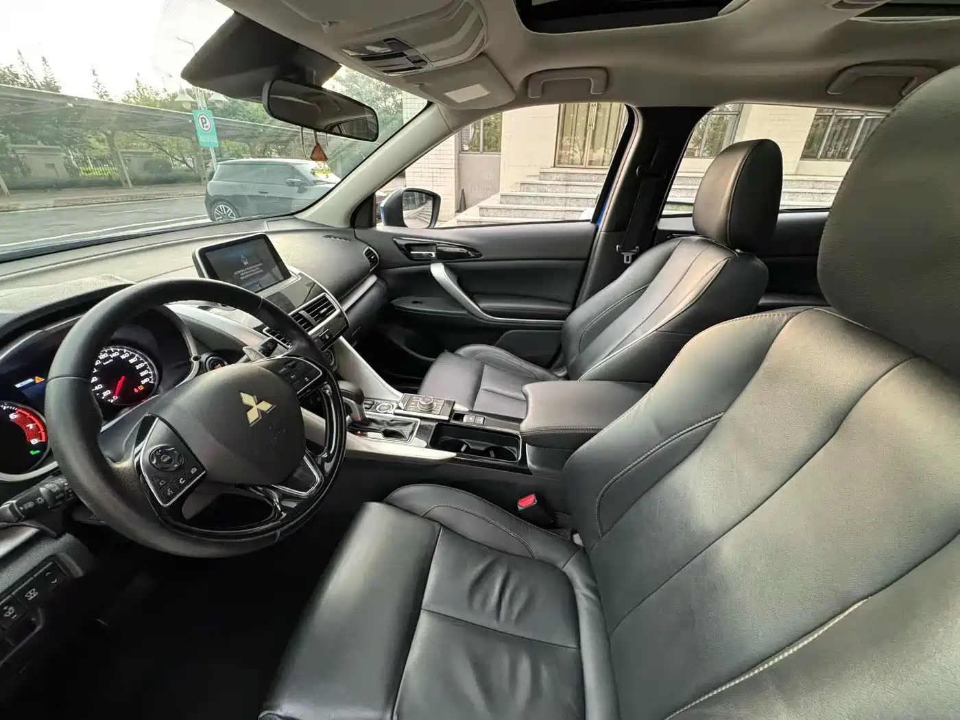 Фото 8 - Mitsubishi Eclipse Cross