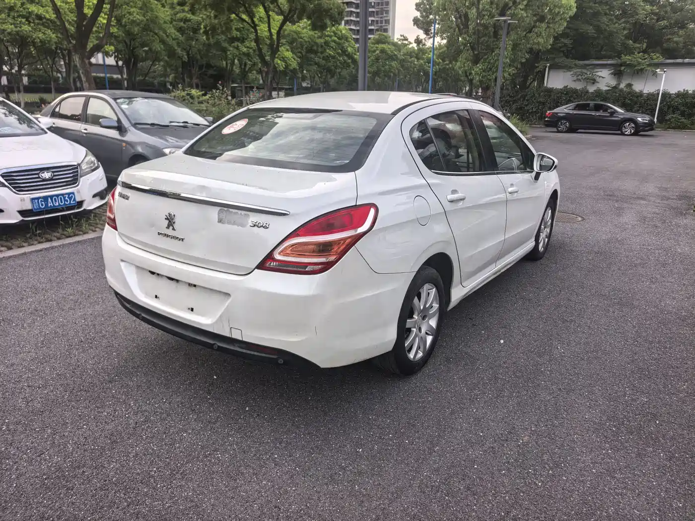 Peugeot 308 2014 Model Joy Edition Classic 1.6L Automatic Trend Style фото 4