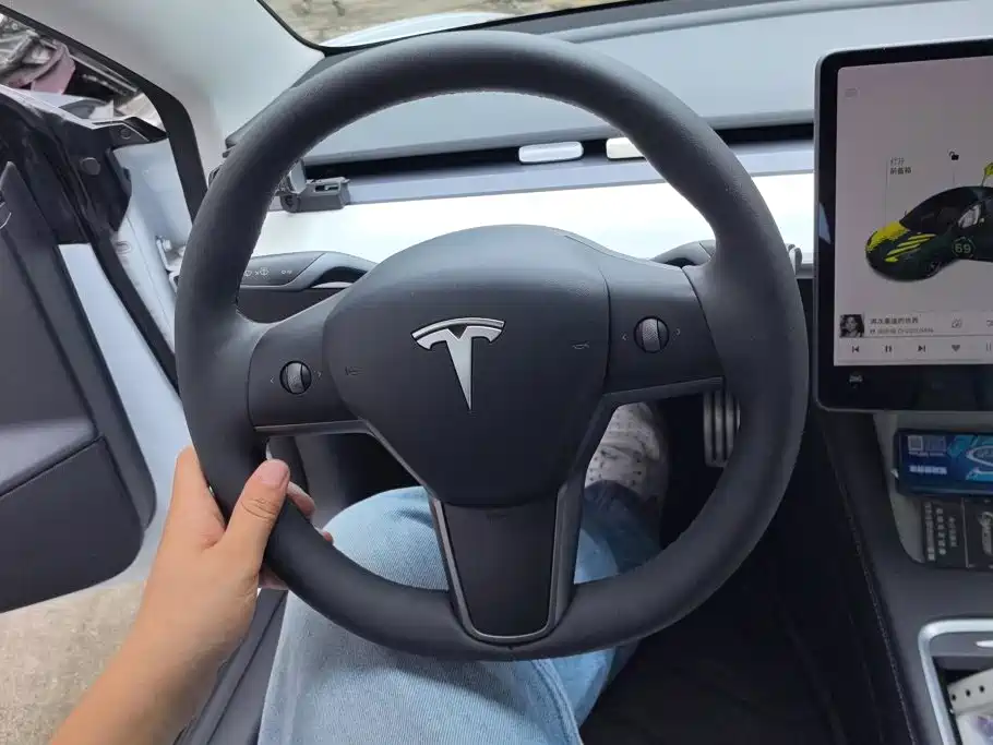 Фото 15 - Tesla Model 3
