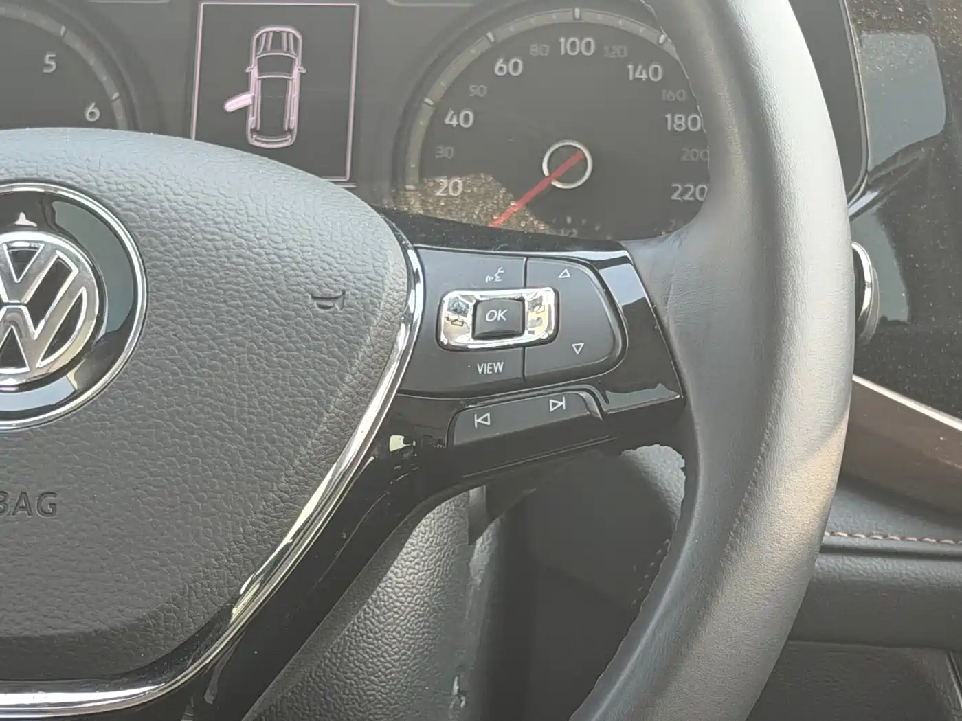 Volkswagen Tharu 2020 Model 280TSI 2WD Luxury Plus China VI фото 15