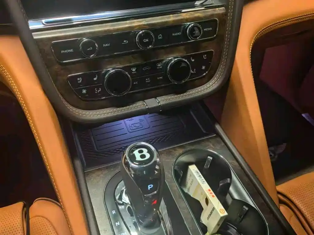 Bentley Bentayga 2024 2024 4.0T V8 Long Wheelbase Yadu Edition