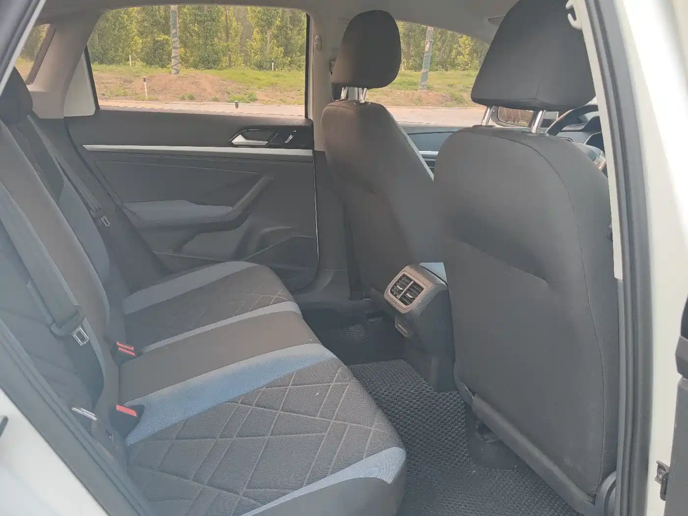 Volkswagen Lavida 2023 1.5L Auto Delight Edition фото 9