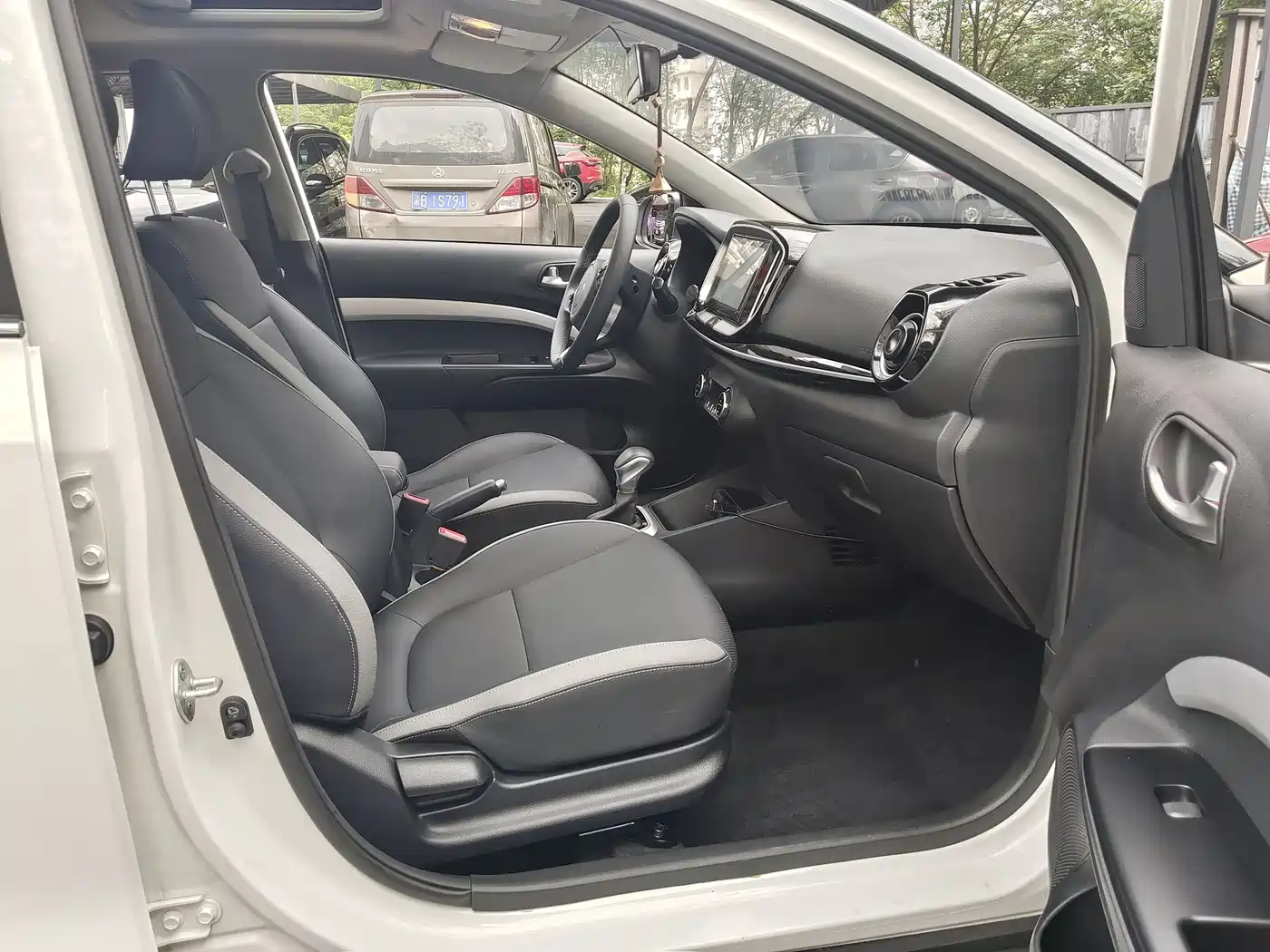 Kia KX1 2021 1.4L CVT Sunroof Version фото 18
