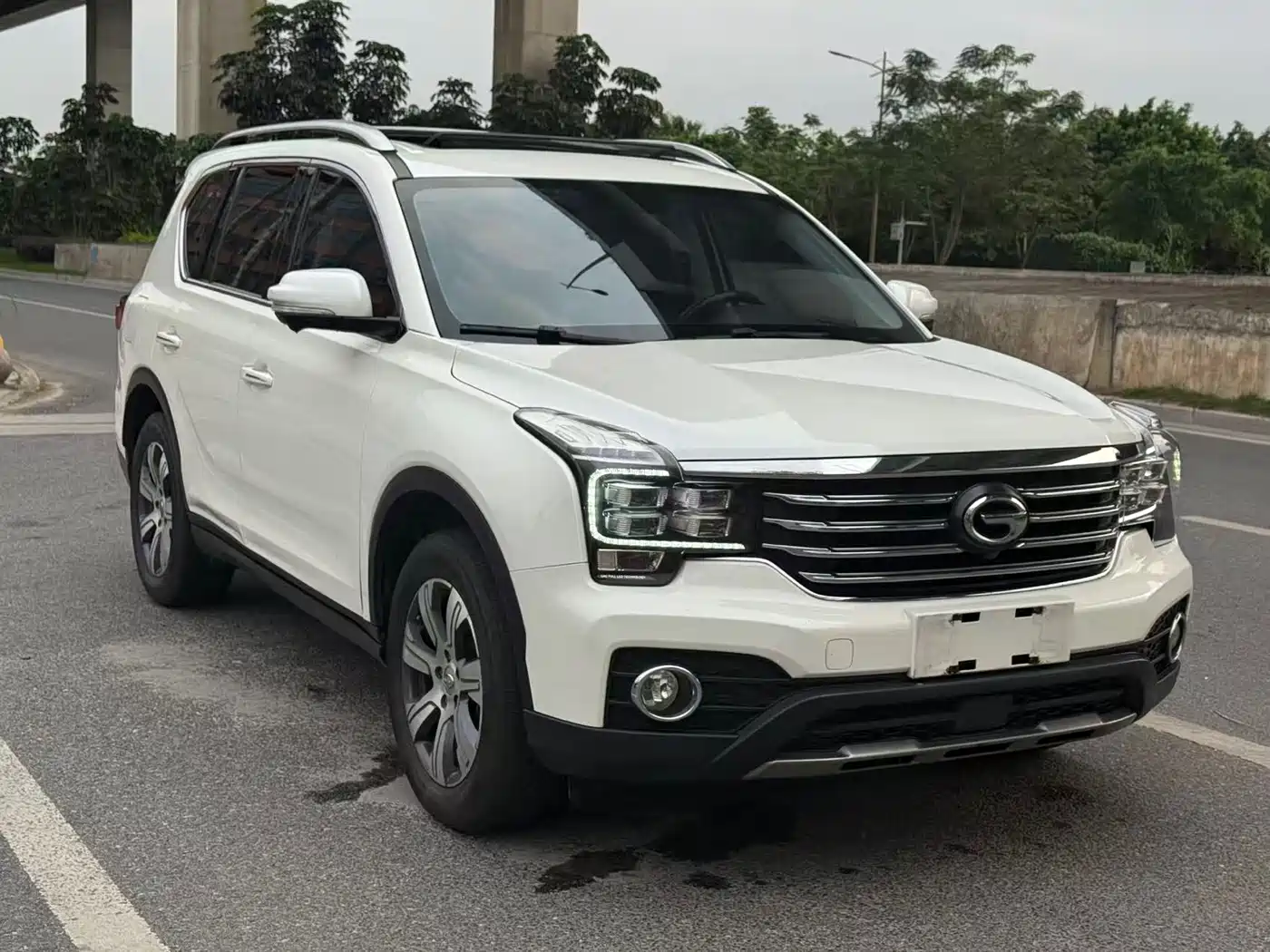 GAC Trumpchi Trumpchi GS7 2017 320T 2WD Luxury Smart Connect фото 7