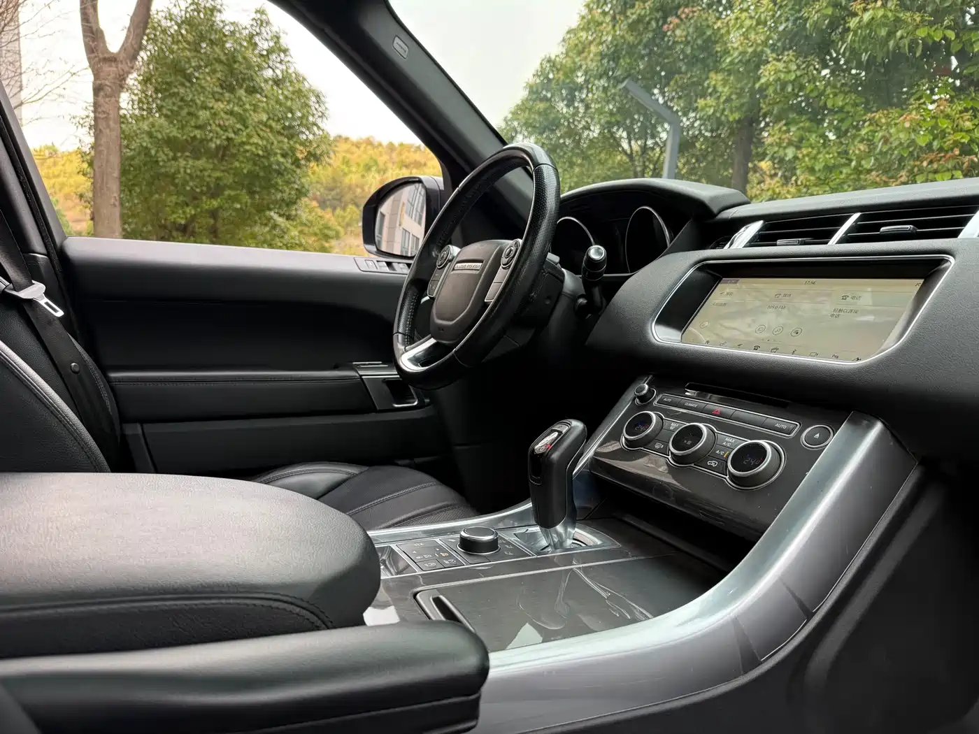 Land Rover Range Rover Sport 2017 3.0 SC V6 SE фото 12