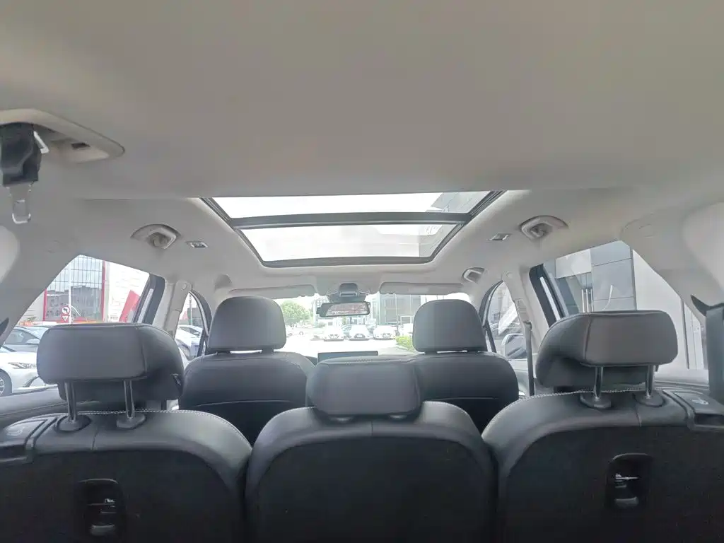Geely Okavango 2021 2020 1.8TD DCT Luxury 7-Seater
