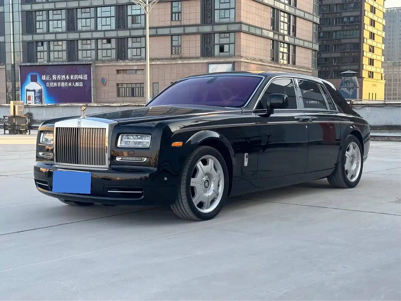 Фото 1 - Rolls-Royce Phantom