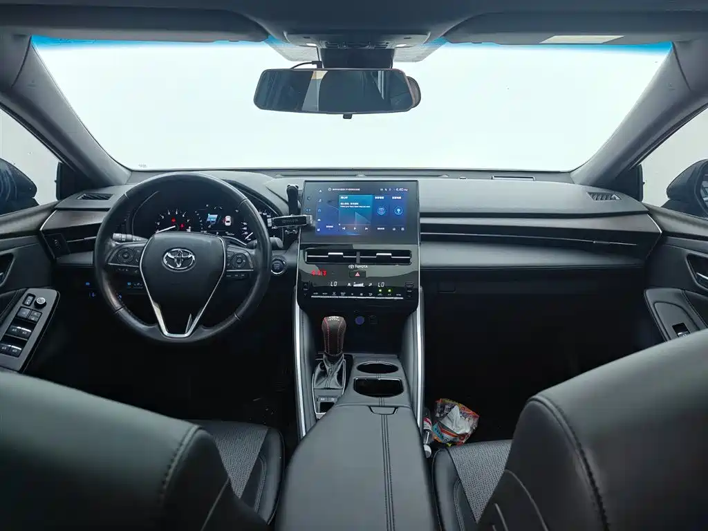 Toyota Avalon 2022 2.0L Luxury Edition фото 17