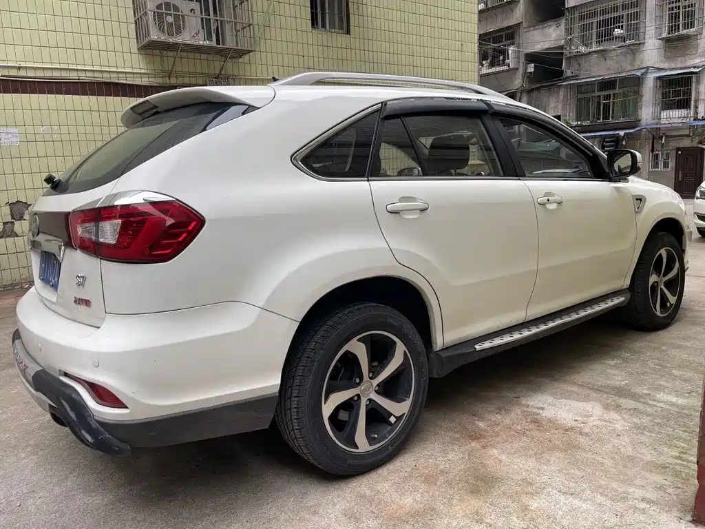 BYD S7 2015 2015 2.0T Upgrade Automatic Flagship