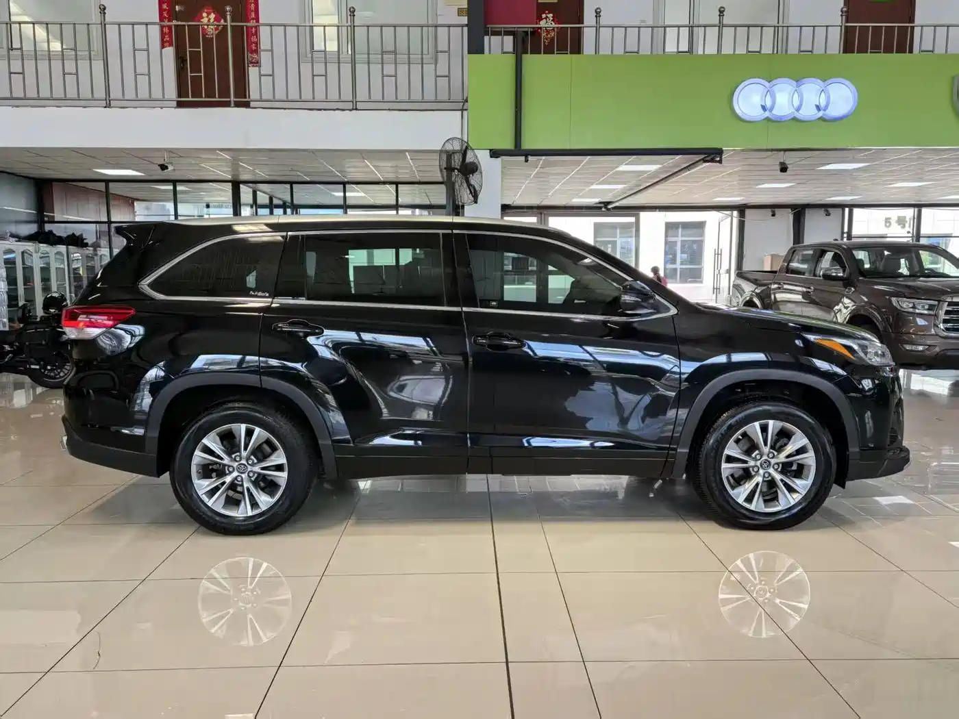 Toyota Highlander 2018 2.0T 4WD Elite 7-seater (China V) фото 16