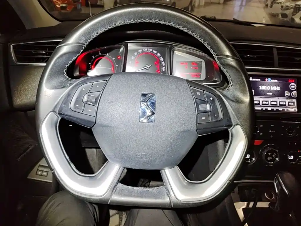 DS 5LS 2017 2016 1.6T Luxury Edition THP160