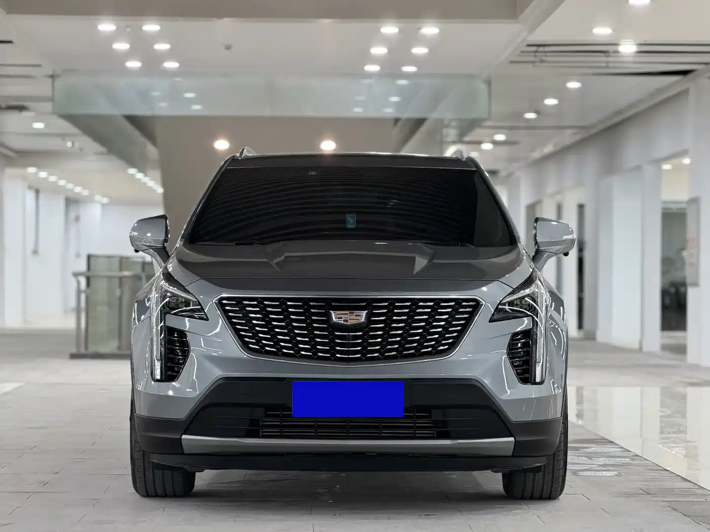 Photo 2 - Cadillac XT4
