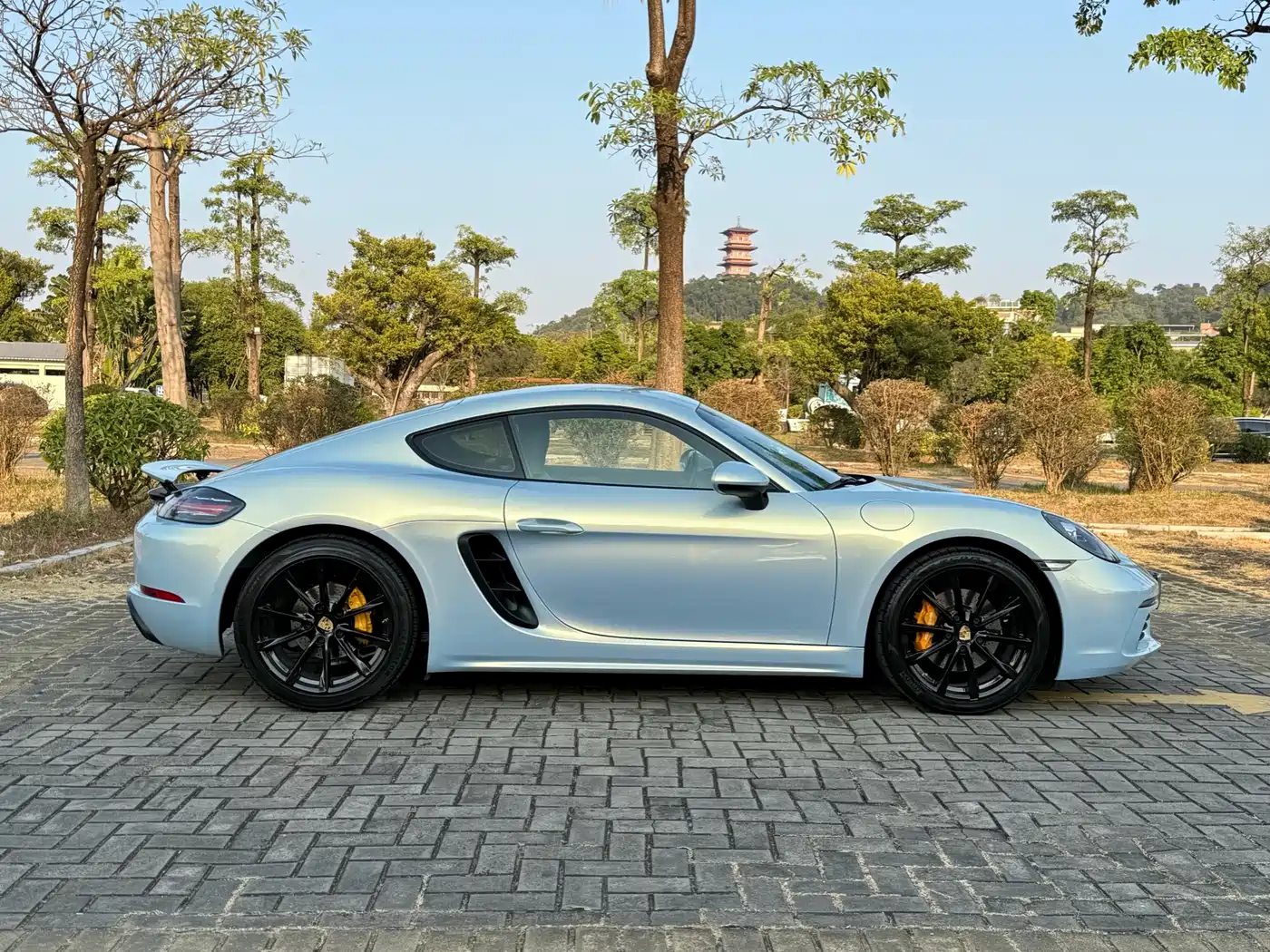 Porsche 718 2016 Cayman 2.0T фото 13