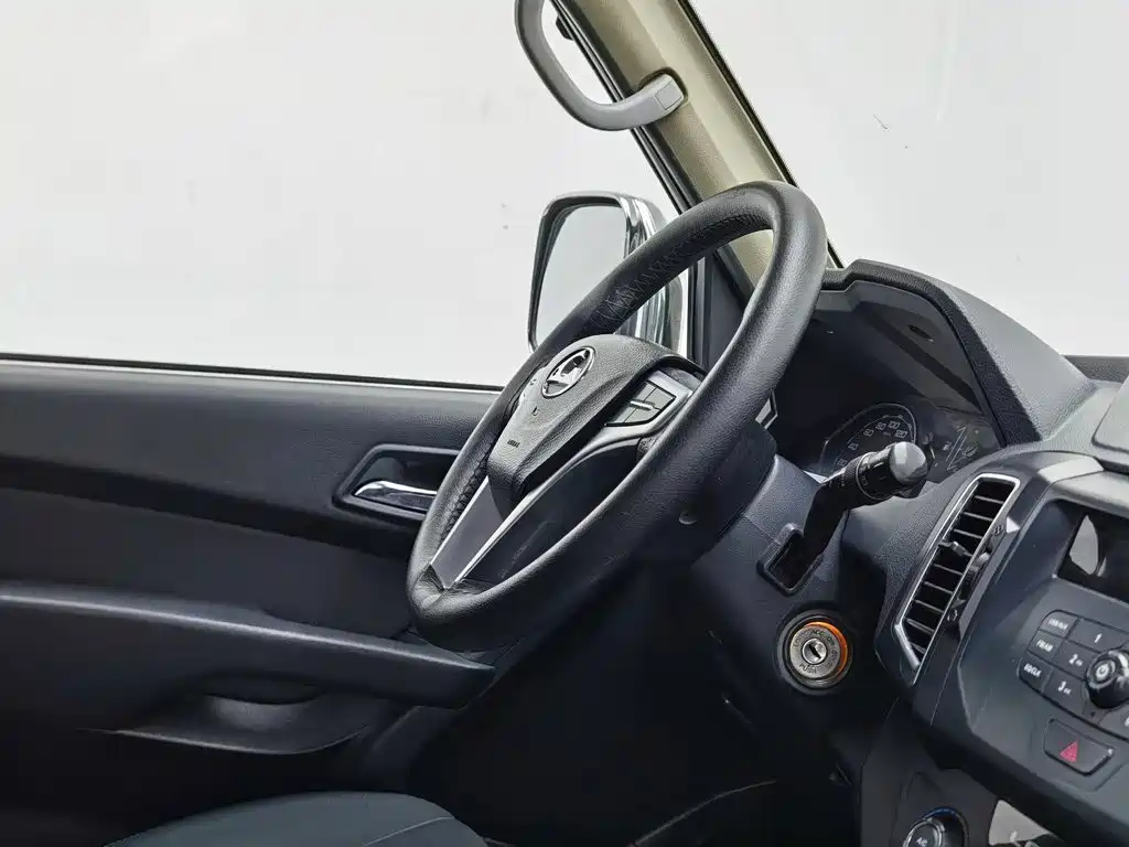 Leopaard Liebao Q6 2015 2015 2.4L Manual 2WD Elite