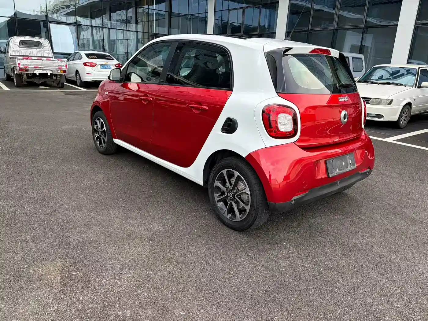 smart forfour 2018 2018 1.0L 52kW Passion Edition