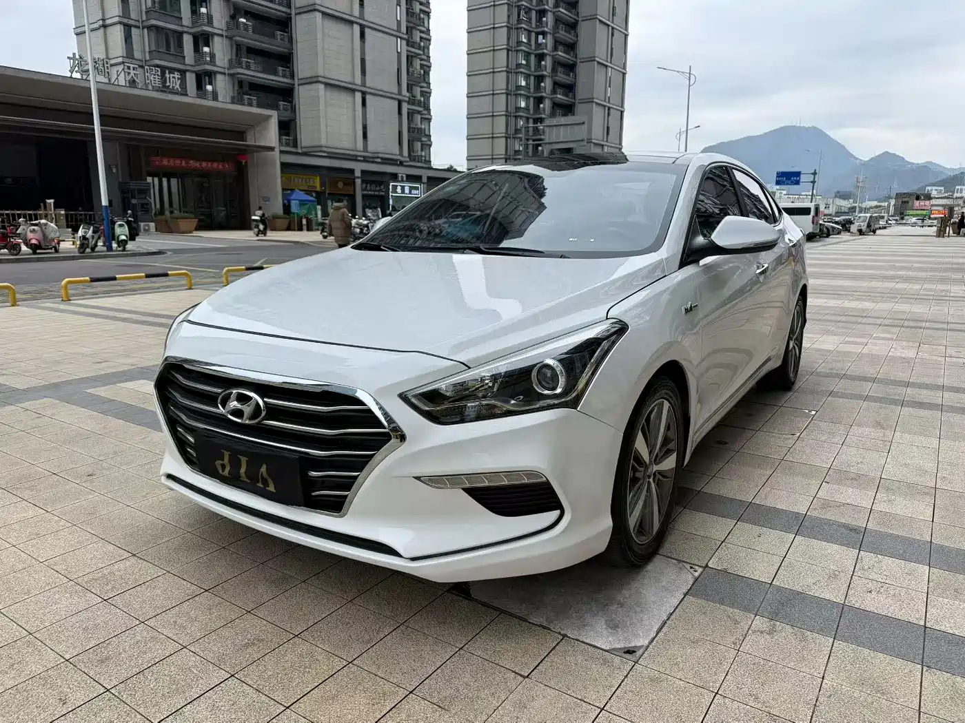 HYUNDAI NAME PICTURE