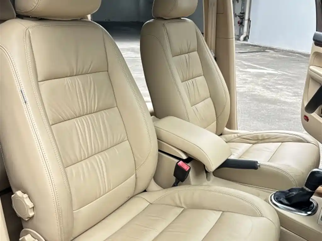 Volkswagen Touran 2013 1.4T DSG Comfort 5-seater фото 10