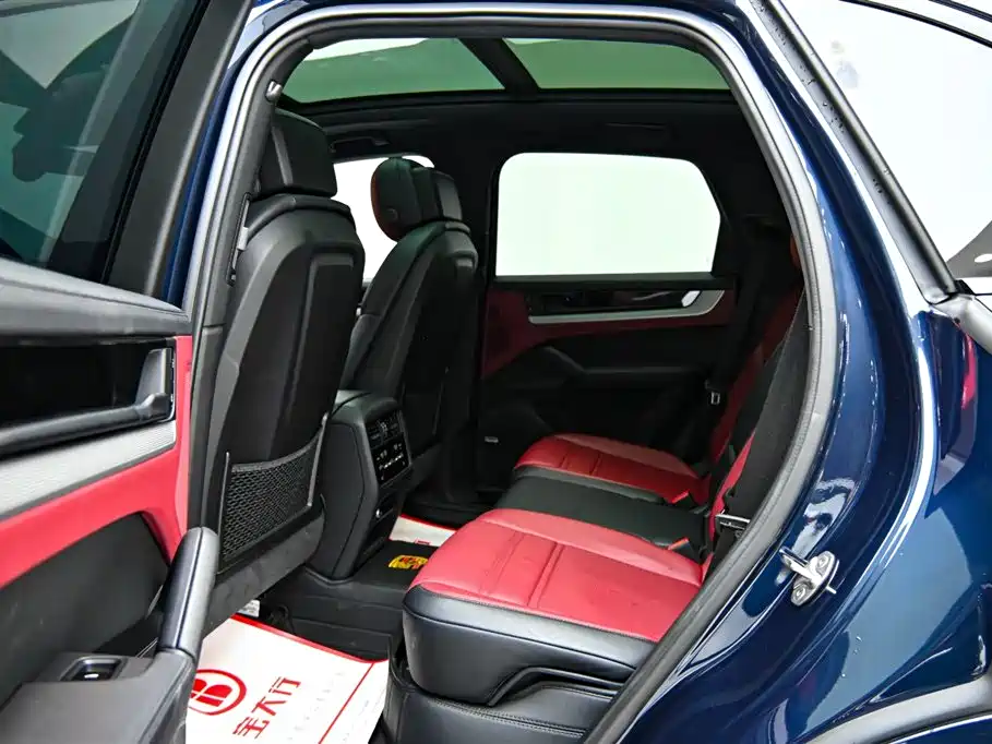 PORSCHE CAYENNE NEW ENERGY