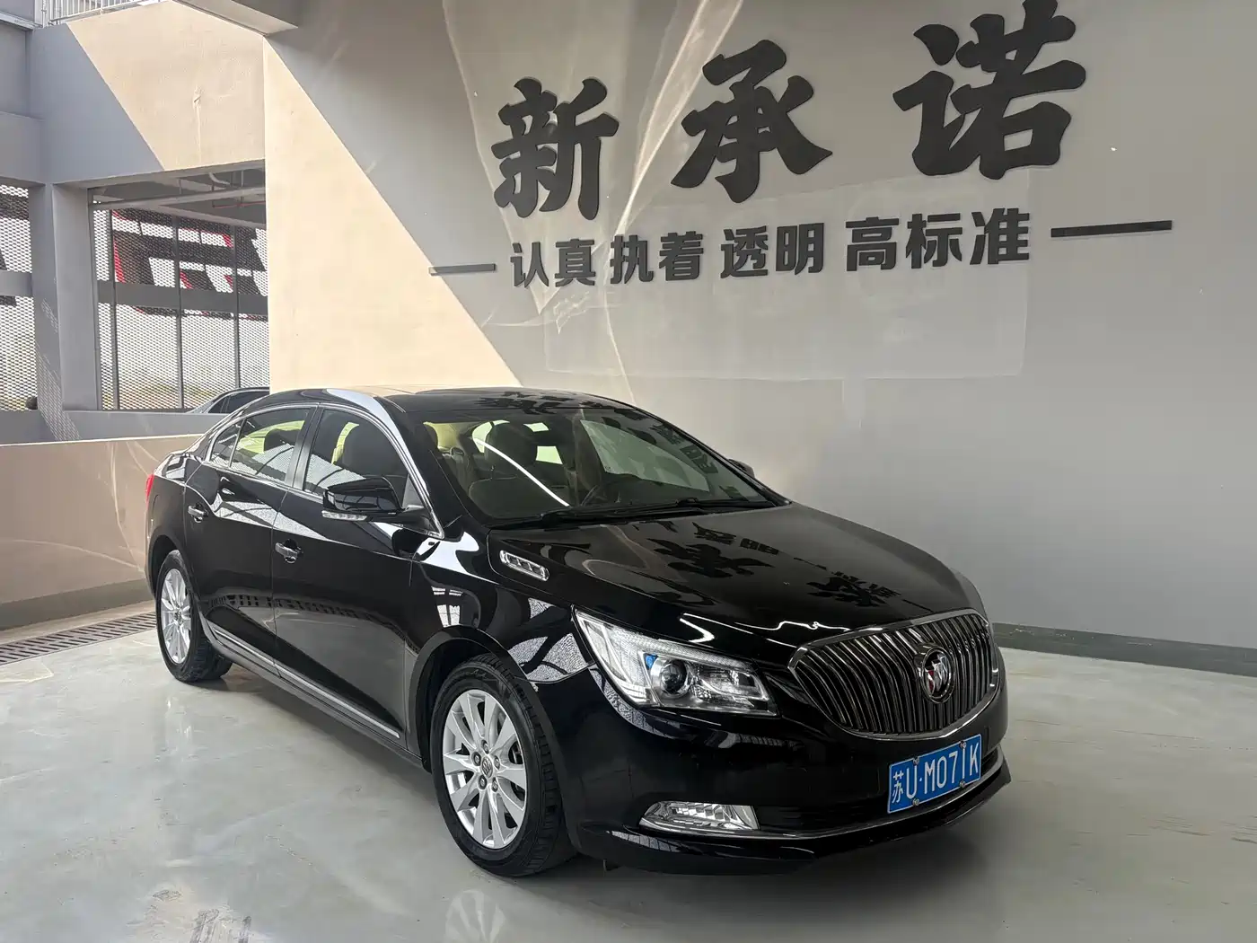 Buick LaCrosse 2013 2.4L SIDI Leading Comfort фото 3