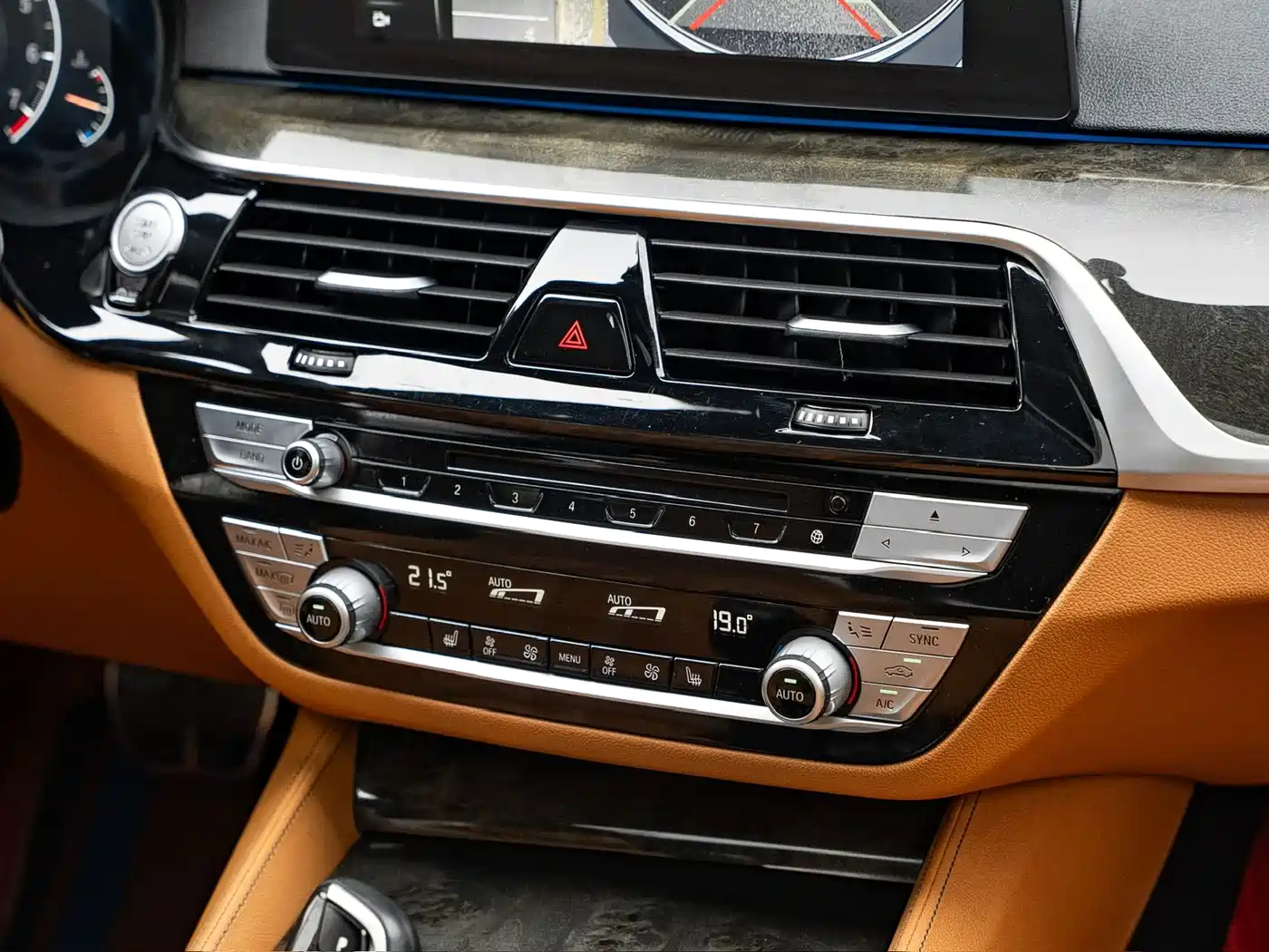BMW 5 Series 2019 Facelift 530Li Leading M Sport Package фото 9