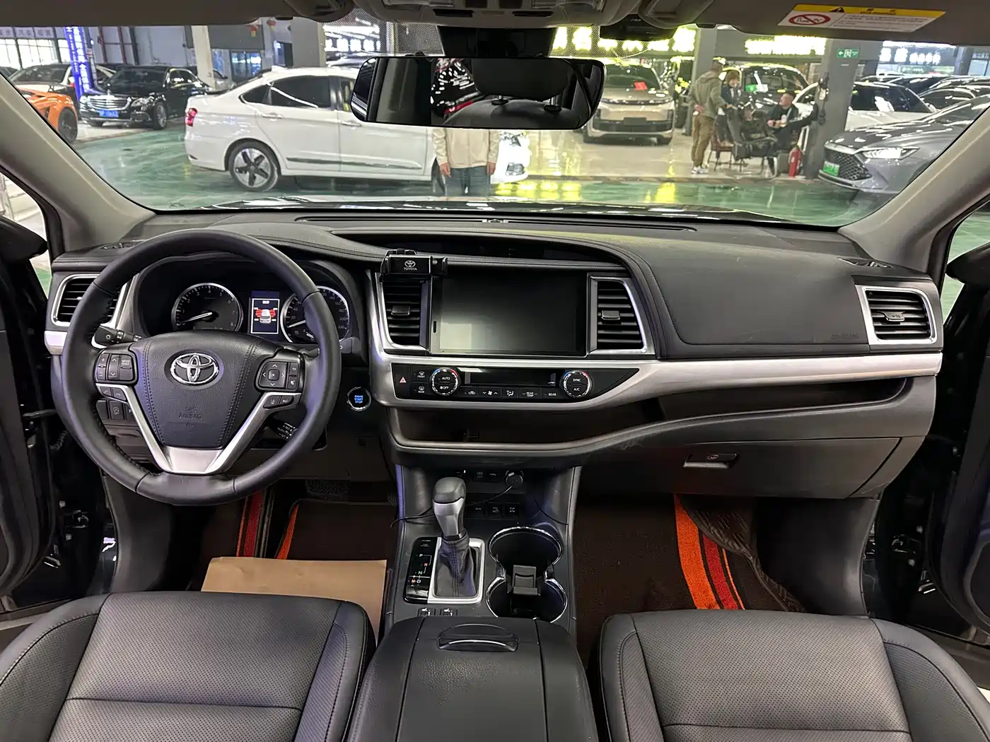 Toyota Highlander 2021 2.0T AWD Luxury 7-Seater фото 11
