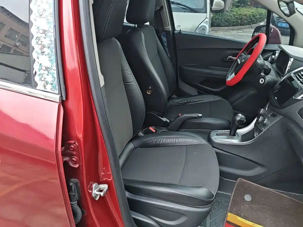 Фото 25 - Chevrolet Trax