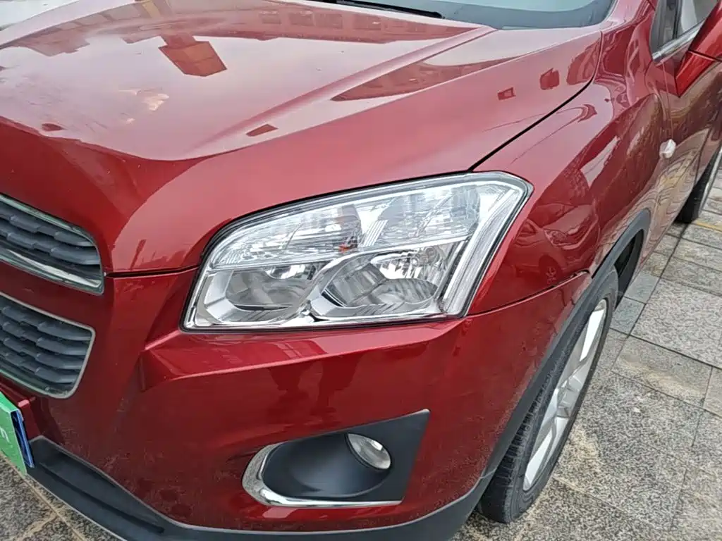 Фото 24 - Chevrolet Trax