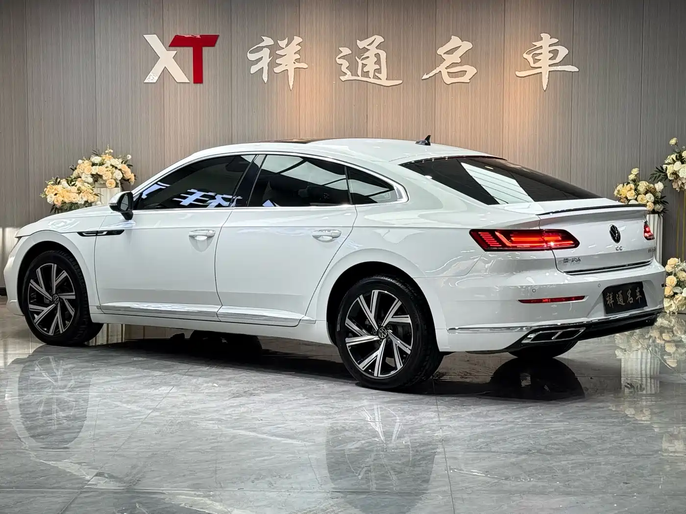 Volkswagen FAW-Volkswagen CC 2024 330TSI Dazzling Edition фото 8
