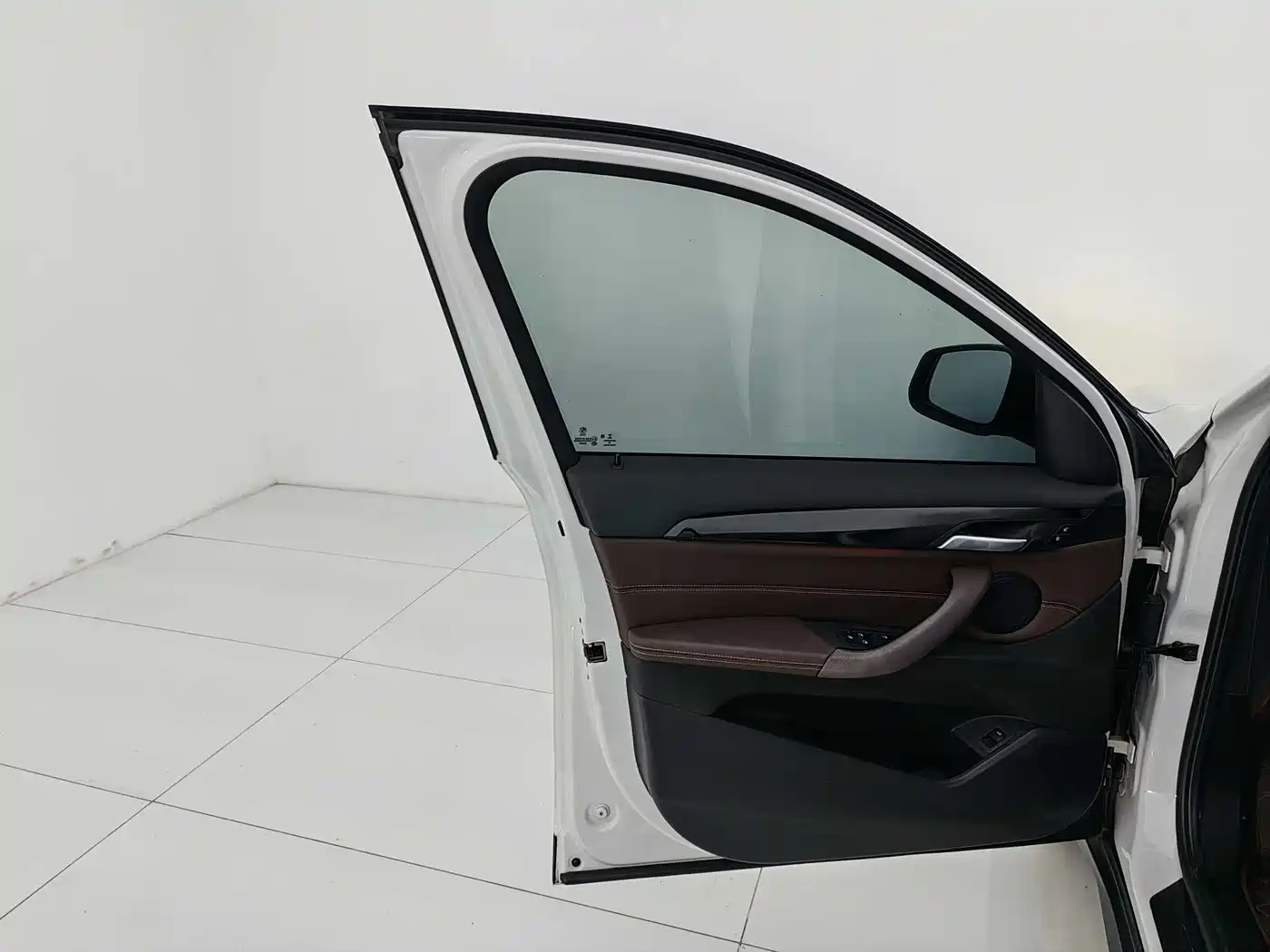 BMW X1 2020 sDrive25Li Leading Model фото 9