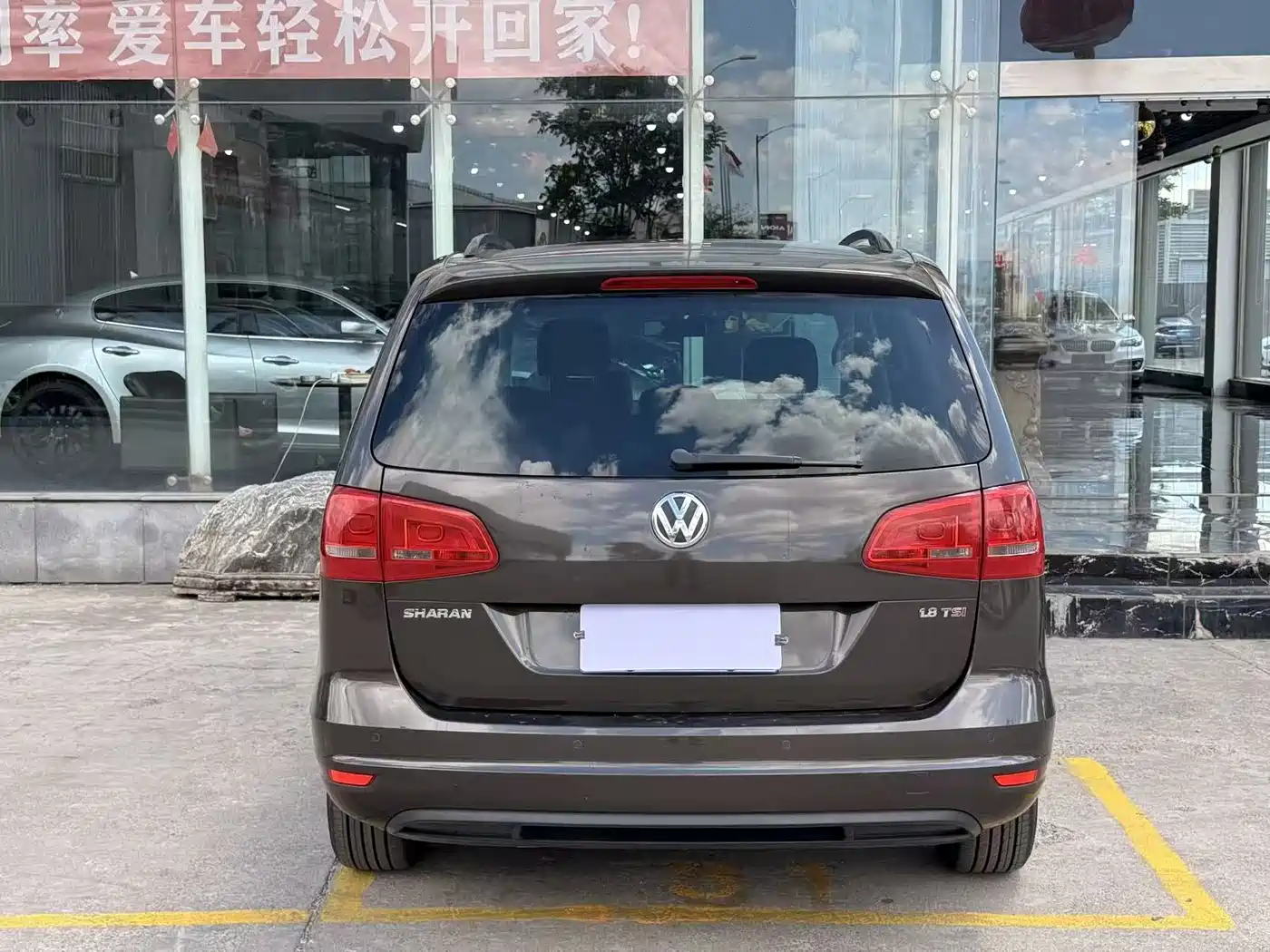 Volkswagen Sharan 2013 1.8TSI Standard фото 11