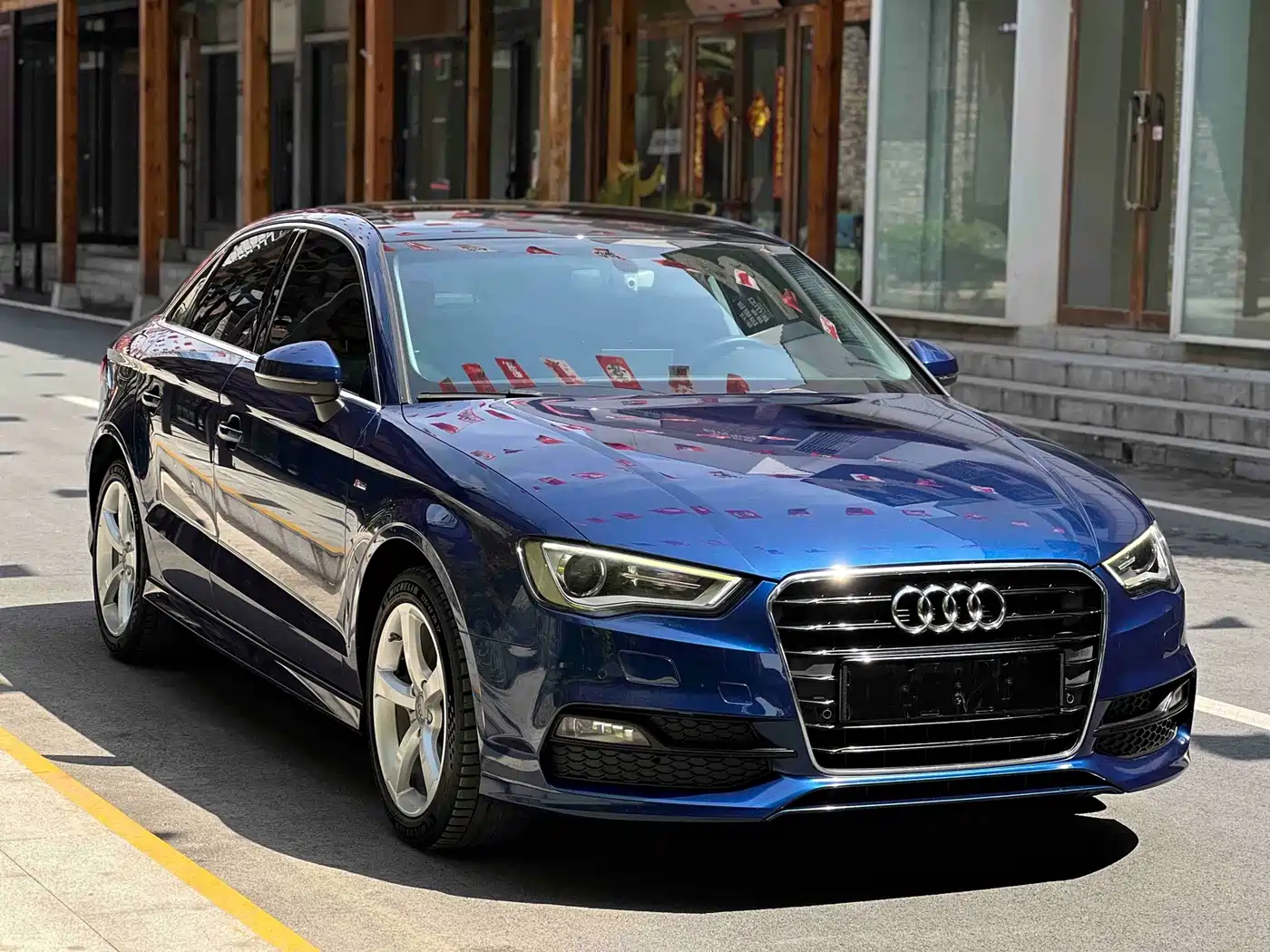 Audi A3 (Import) 2016 2015 Limousine 45 TFSI S line Luxury