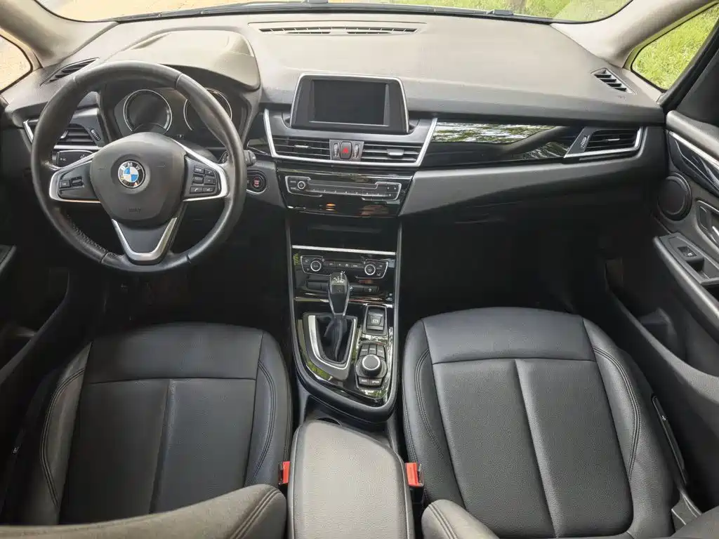 BMW 2 Series Touring 2018 2018 218i Luxury Line