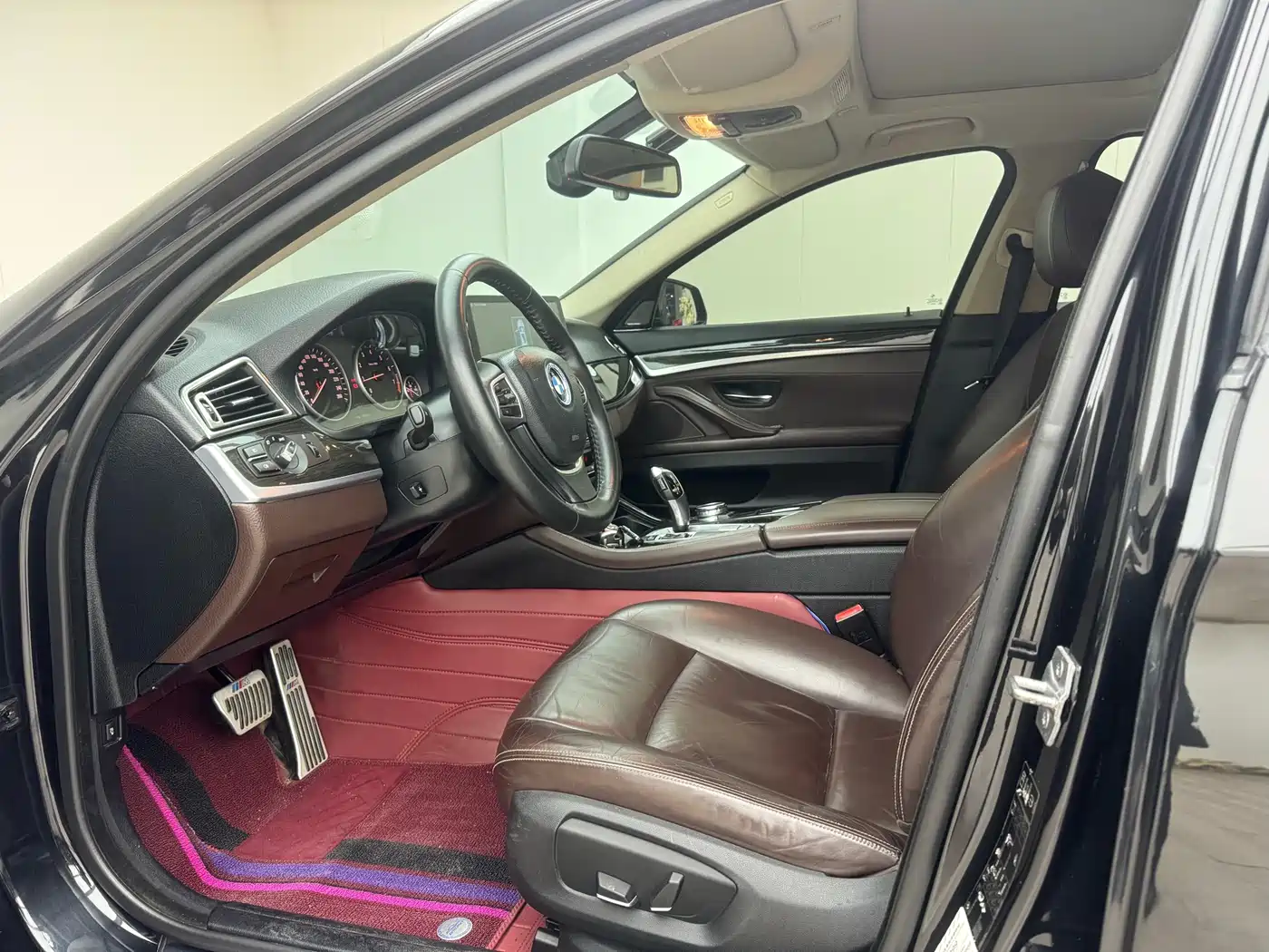 BMW 5 Series 2014 525Li Luxury Design Package фото 7