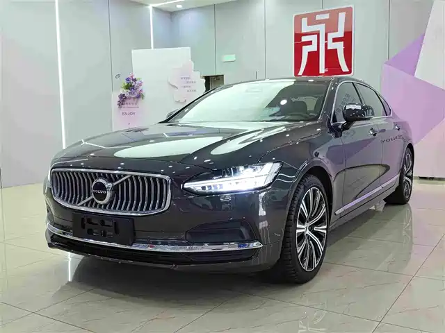 Volvo S90 2022