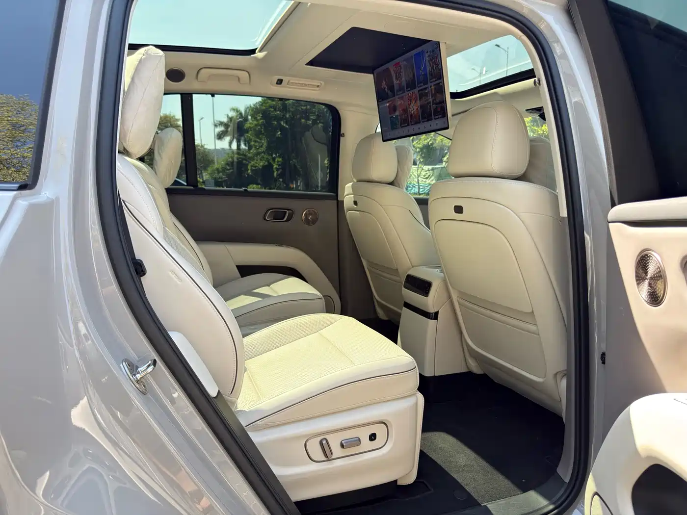 Li Auto Li i8 2026 2025 Standard Edition