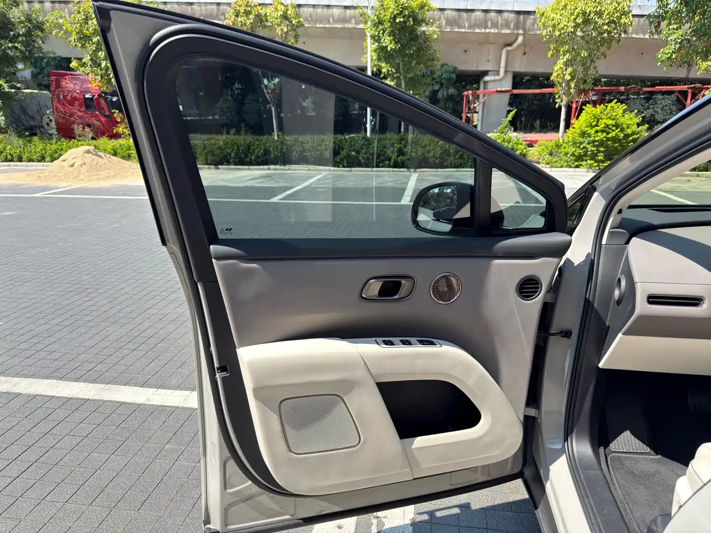 Li Auto Li i8 2026 2025 Standard Edition