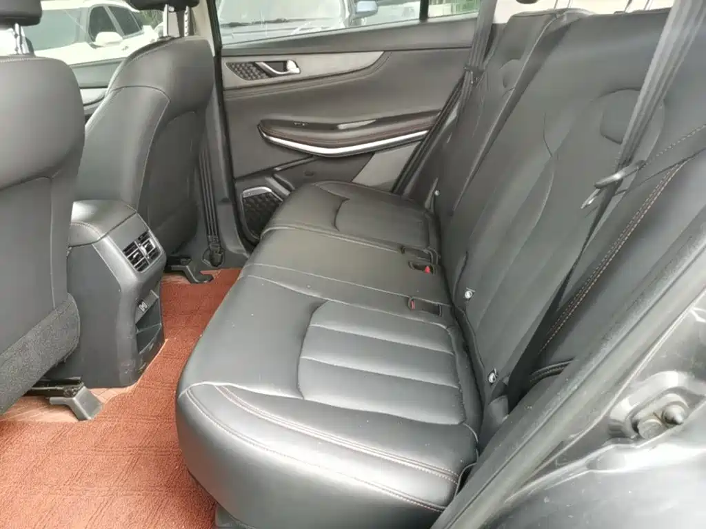 صورة 17 - Changan CS75